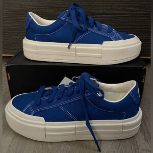 Converse Cruise Ox Blue Sneakers - Women’s 10.5 / Men’s 9